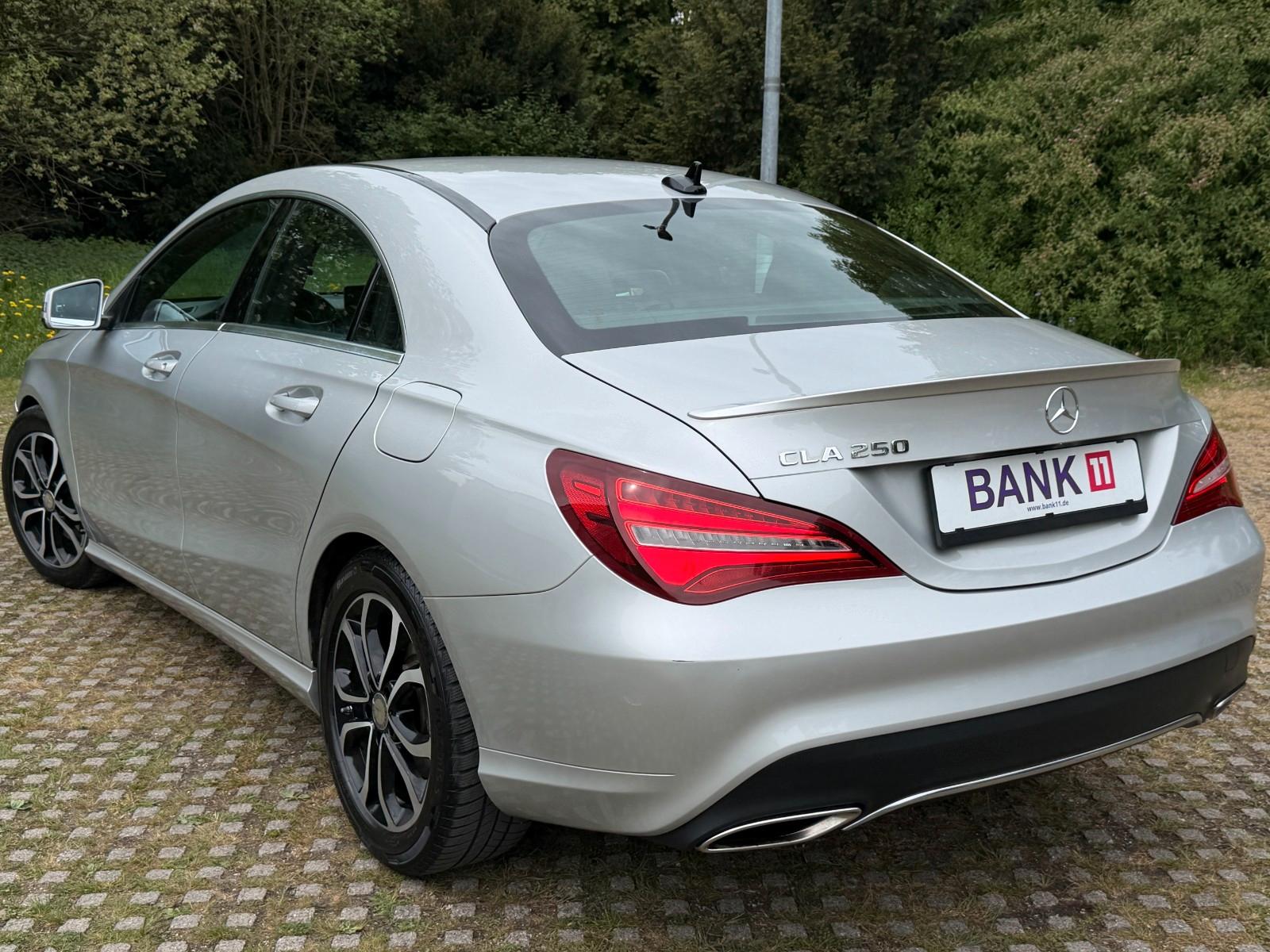 Mercedes-Benz CLA 250 Coupe *Leder *Navi *Kamera *Memory *LED
