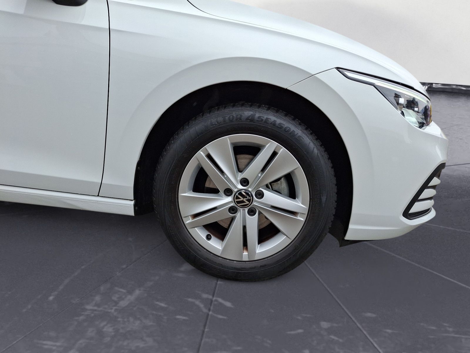 Volkswagen Golf - Bild 12