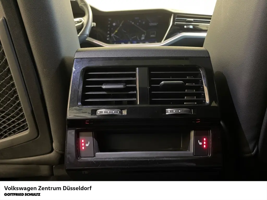 Volkswagen Touareg 3.0 TSI DSG R-Line 4Motion Navigation