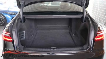 Audi A8 - 8