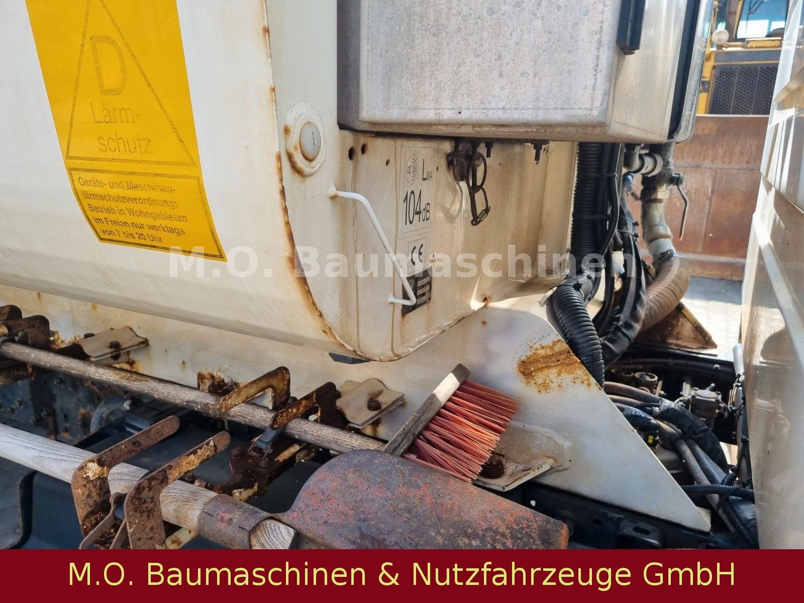 Fahrzeugabbildung Mercedes-Benz Vario 818 D / Euro 5  / Zöller Micro XL /