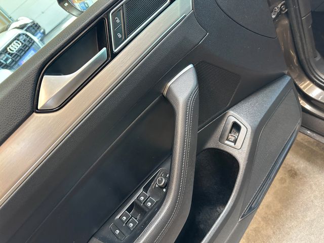 Volkswagen Passat Variant *Keyless*LED*NAVI*ACC*3-Zonen*