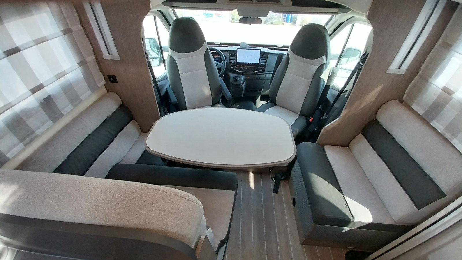 Fahrzeugabbildung Roller Team Zefiro 285 TL 2026 - Automatik 6.702€ sparen!