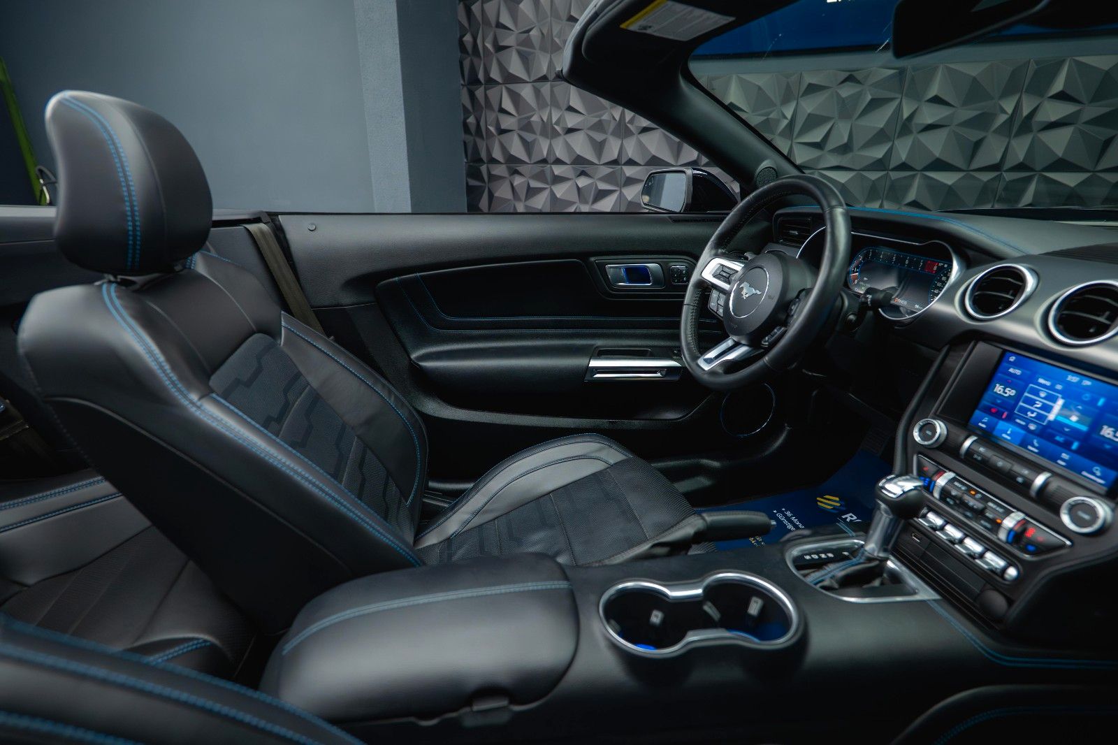 Fahrzeugabbildung Ford Mustang Shelby GT 500 5.0 V8 PREMIUM Perf. *ACC*