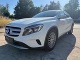 Mercedes-Benz GLA 220 GLA GLA 220 CDI / d 4Matic,Klima,Navi,Ka - Mercedes-Benz GLA 220: Limousine