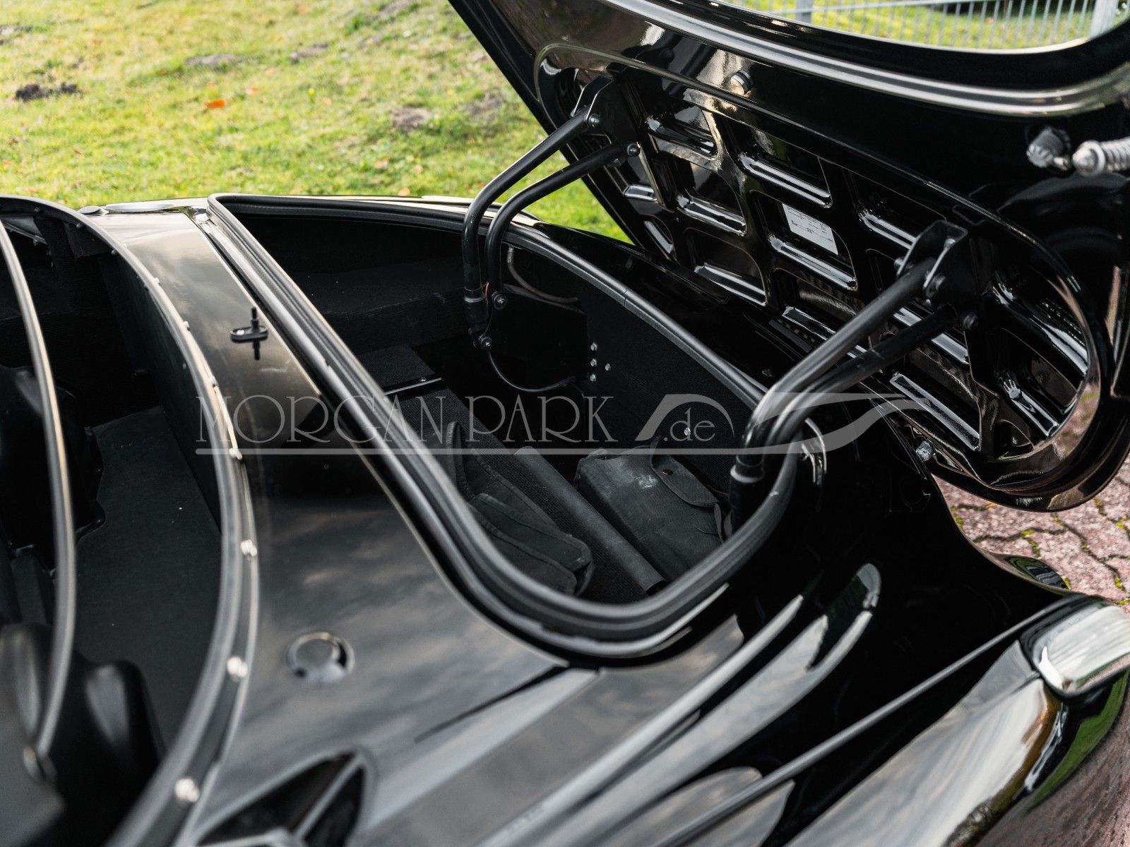 Fahrzeugabbildung Morgan Aero 8 *Batmobil* + sehr guter Zustand + 2. Hand