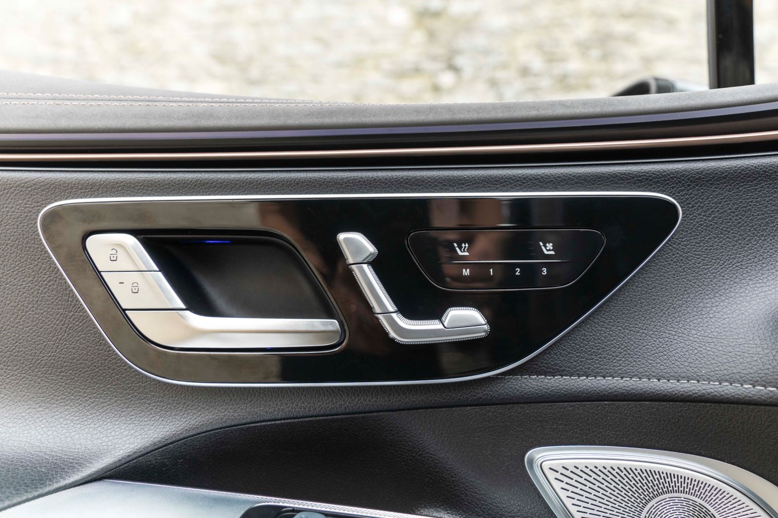 Fahrzeugabbildung Mercedes-Benz EQE 350 4Matic BURMESTER PANO MASSAGE 360° ACC