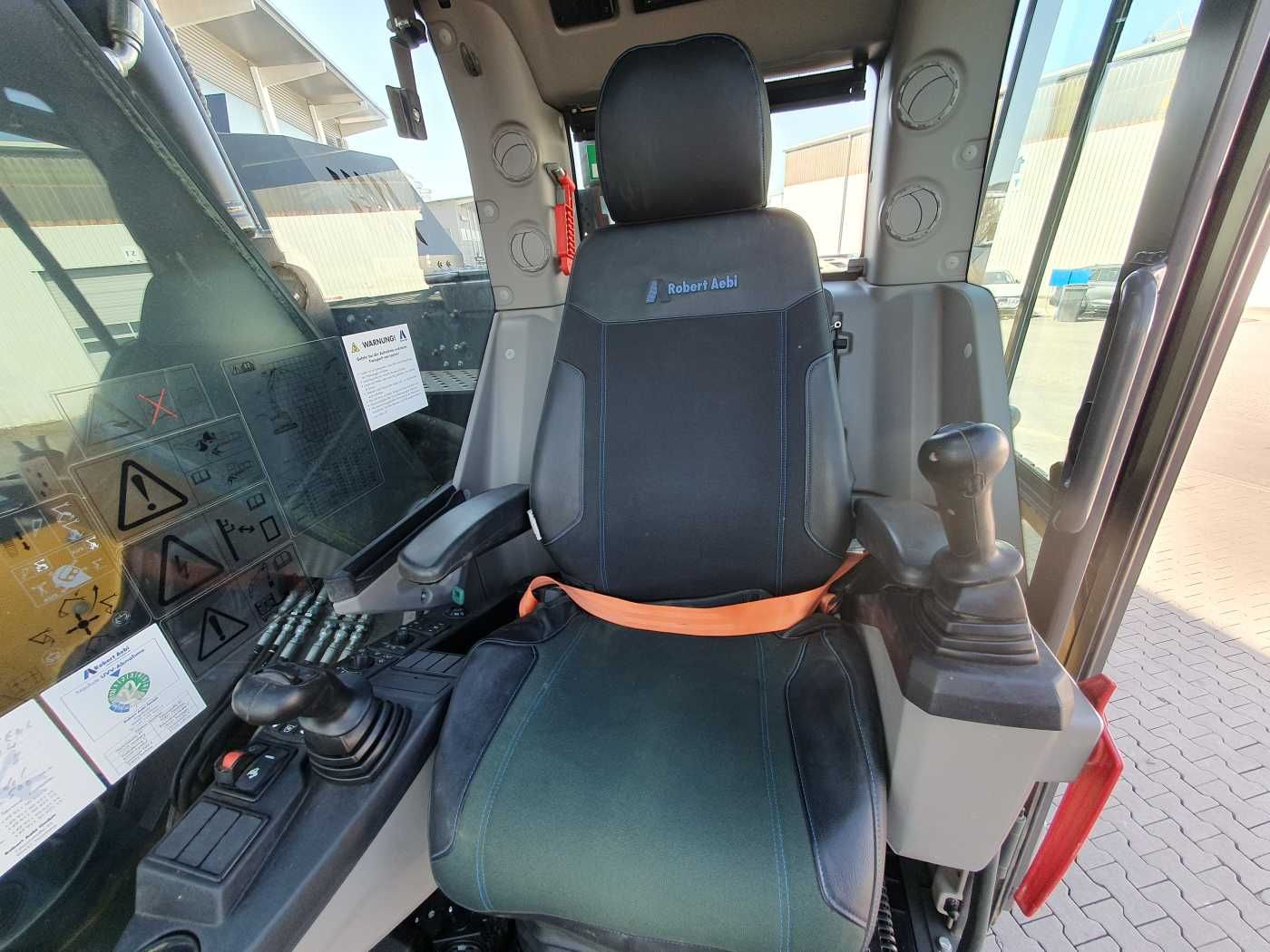 Fahrzeugabbildung Volvo ECR 355E NL / nur 534h! / HS25 / Schild / 1x TL