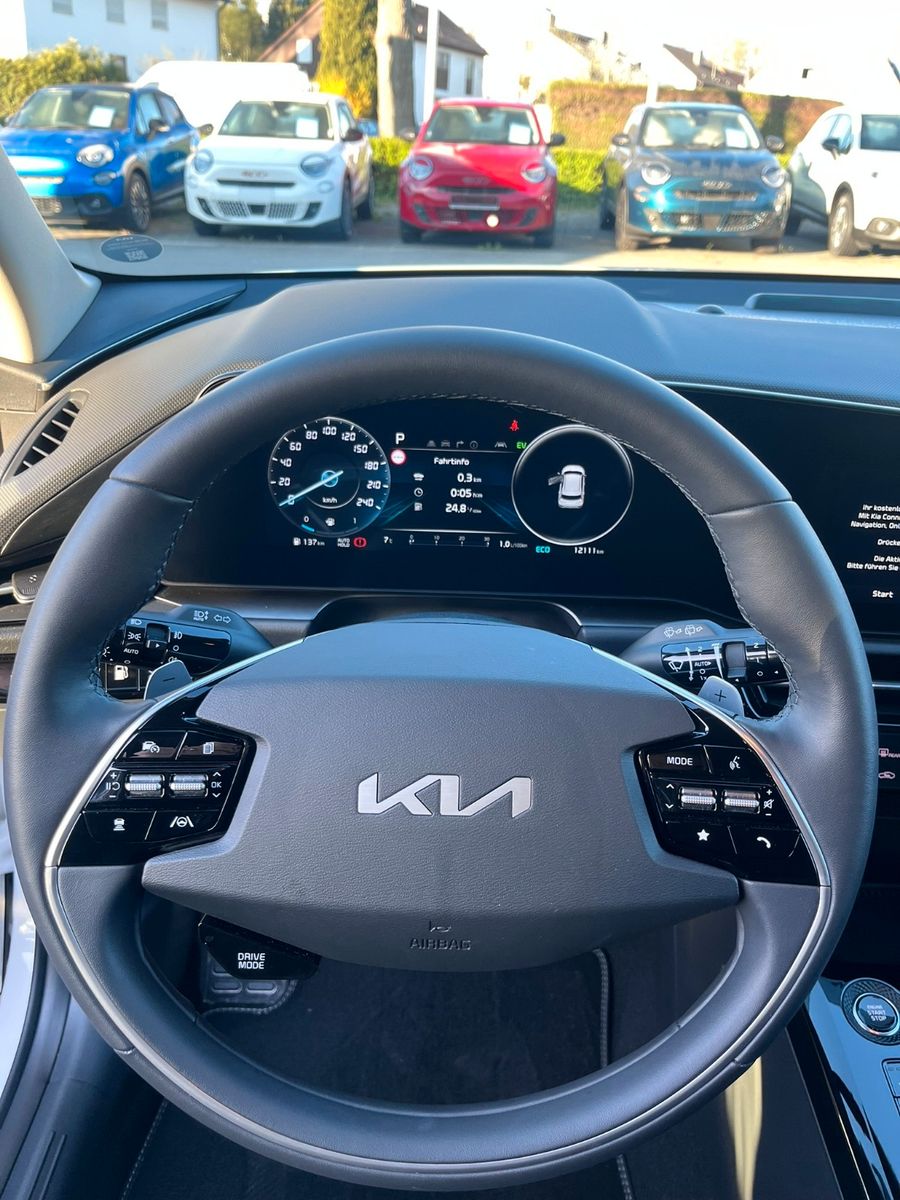 Fahrzeugabbildung Kia Niro Plug-in Hybrid Spirit AHK Komfort Technik