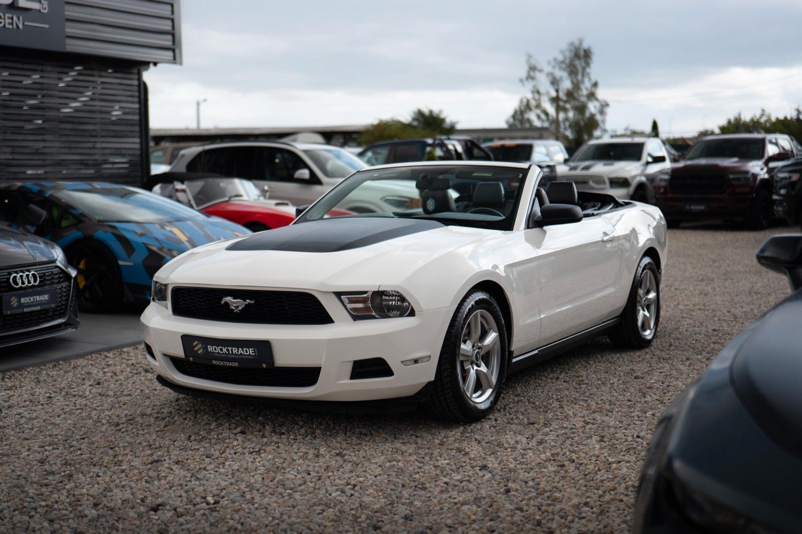 Fahrzeugabbildung Ford Mustang 3.7 V6 GT Cabrio | TÜV 2028 | 4Season
