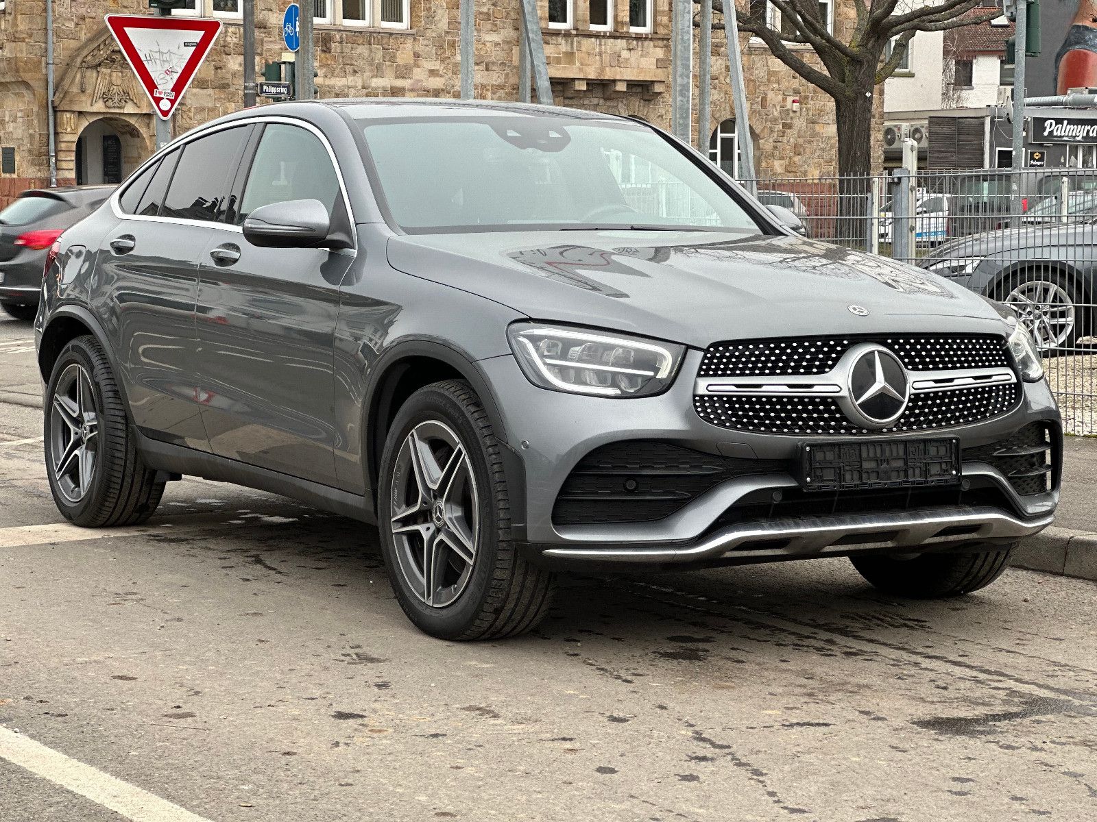 Fahrzeugabbildung Mercedes-Benz GLC 200 d 4 MATIC COUPE AMG PAKET*AHK+KAM*