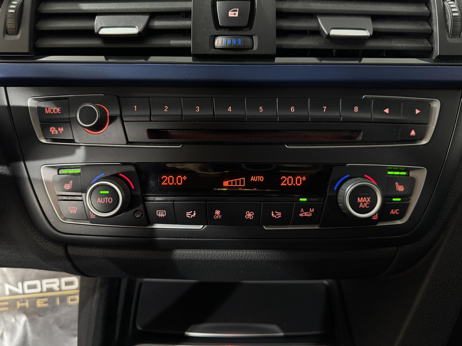 BMW 318  d Touring M-Paket*Sitzhzg*Bi-Xenon*Navi*PDC
