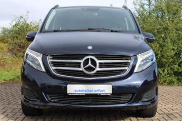 Mercedes V 220 - 4