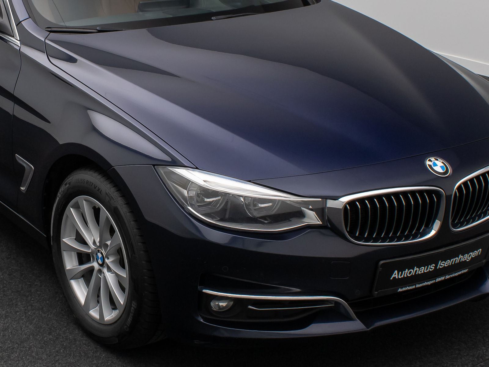 Fahrzeugabbildung BMW 320d Gran Turismo Luxury Line Alarm HUD Kamera D