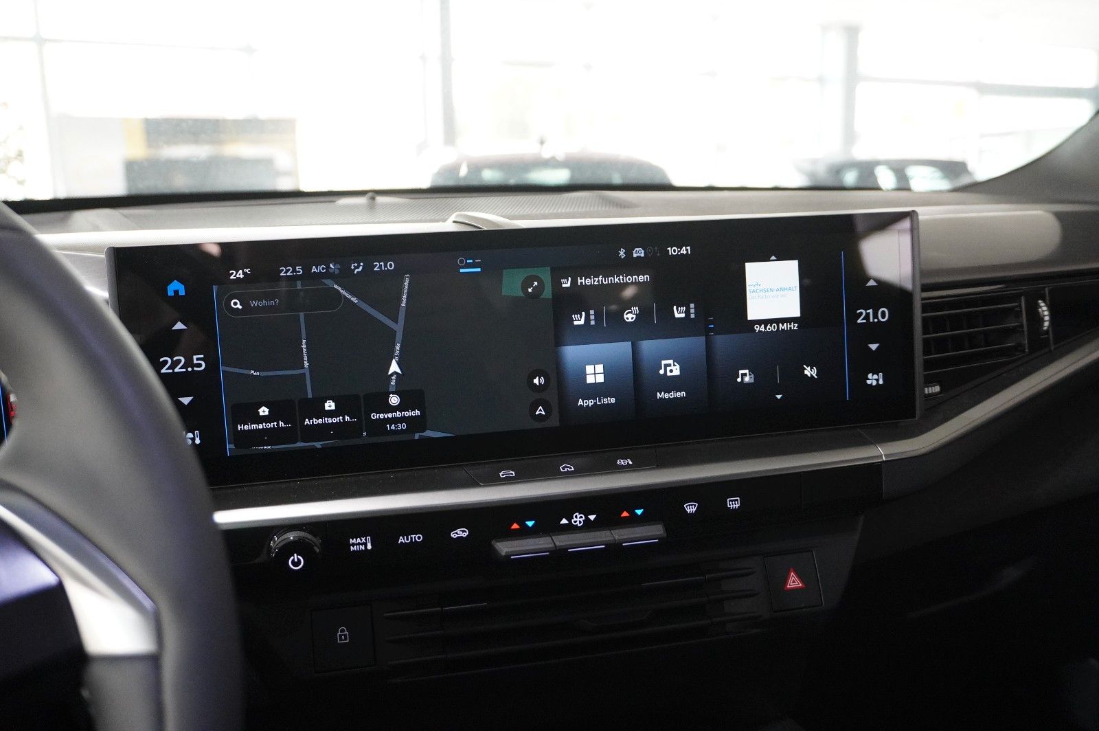Fahrzeugabbildung Opel Grandland 1.2 48V HYBRID NAVI/LED/KAMERA/DAB+