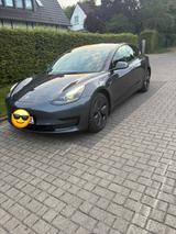Tesla Model 3 Hinterradantrieb RWD  - Tesla Gebrauchtwagen in Dortmund