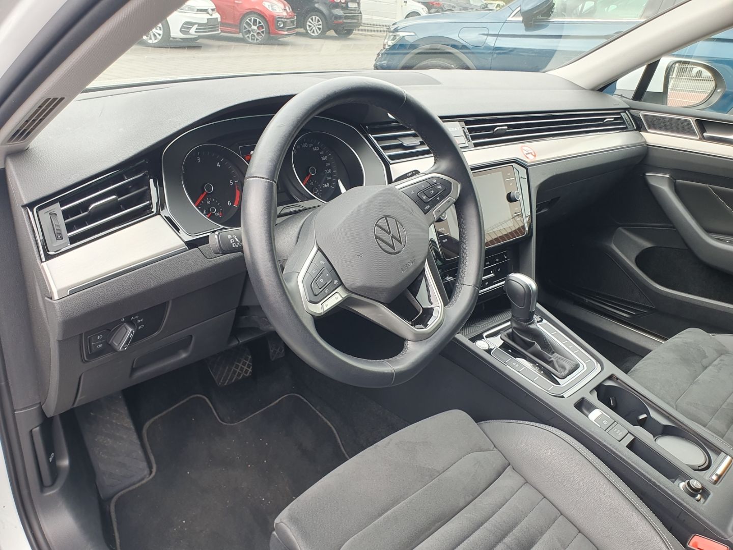 Volkswagen Passat Variant Elegance 2.0 TDI AHK-klappbar Nav foto 5