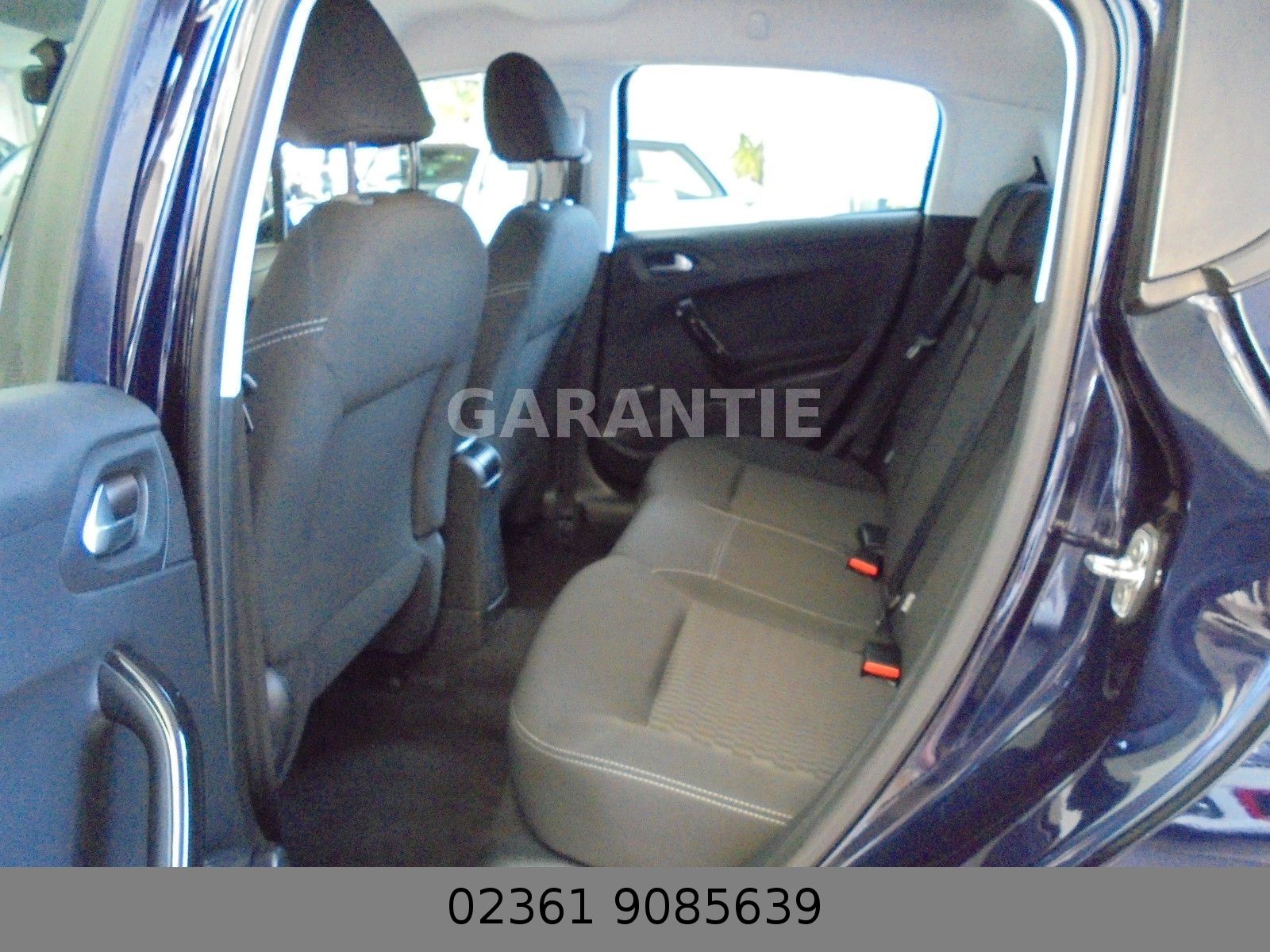 Fahrzeugabbildung Peugeot 208 Active Klima/Sitzheizung/Parktronik/33 Tkm/