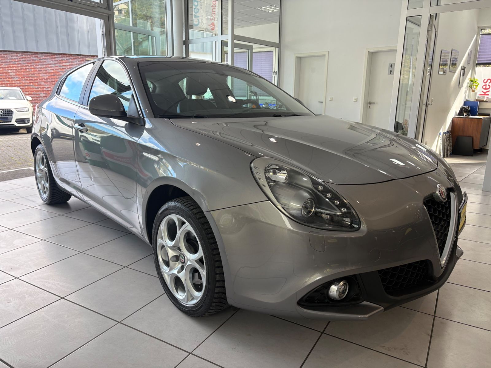 Fahrzeugabbildung Alfa Romeo Giulietta Super *RÜCKFAHRKAMERA*