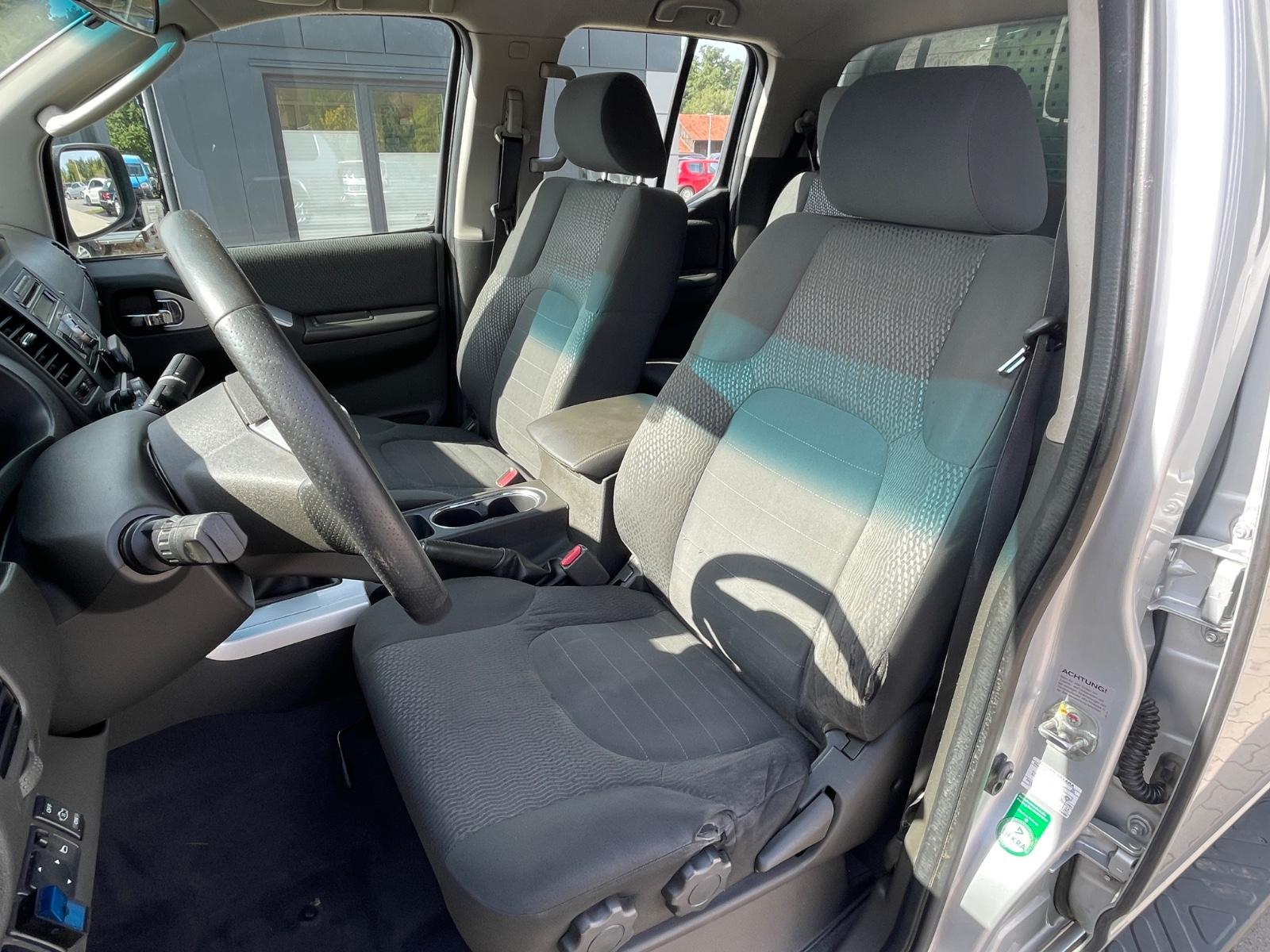 NISSAN NAVARA 190CH PICKUP DOUBLE CAB SE 4X4