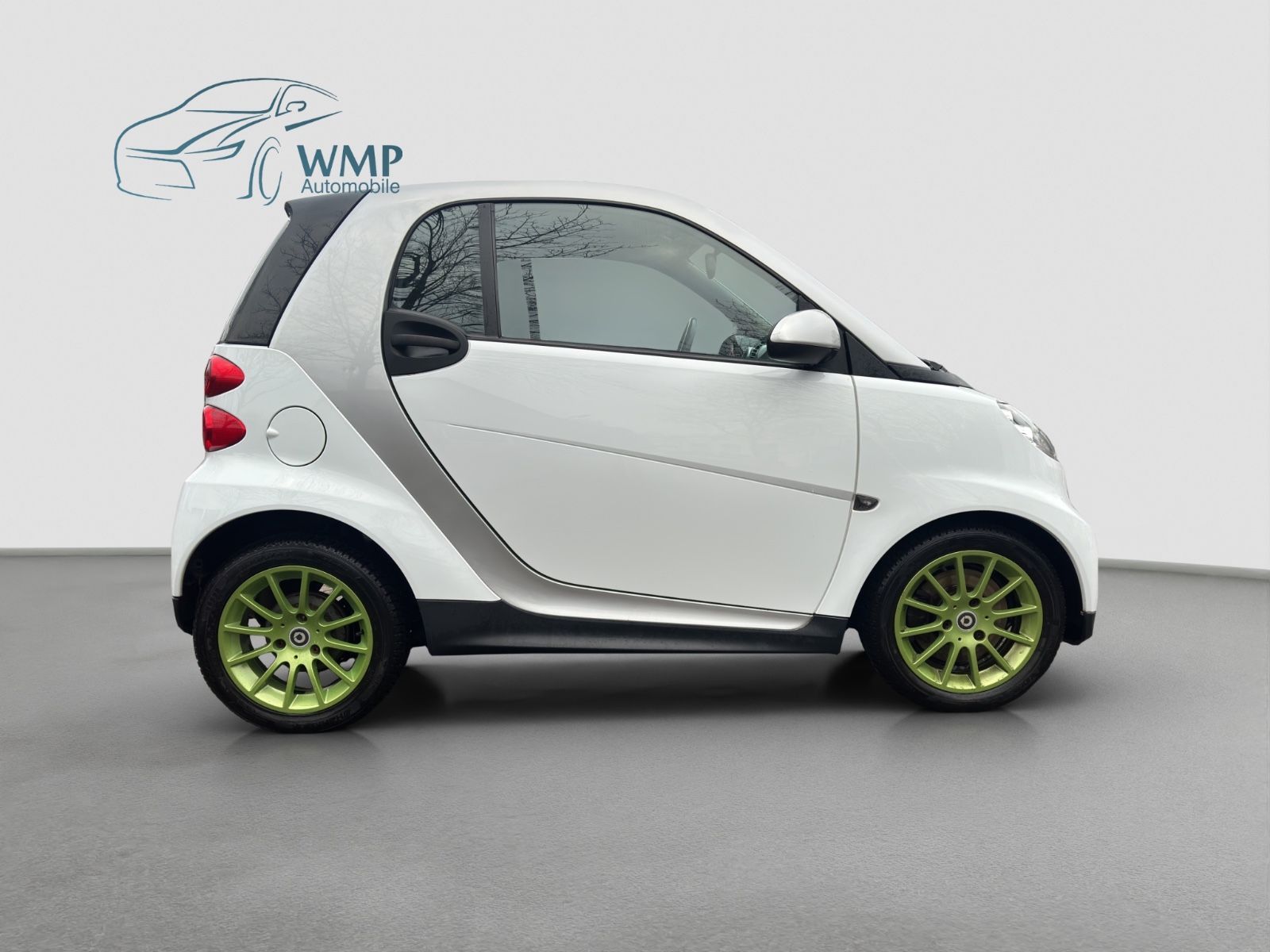 Fahrzeugabbildung Smart ForTwo coupe Micro Hybrid/Leder/Klima/TÜV