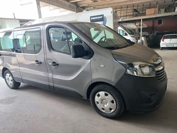 Opel Vivaro - 11