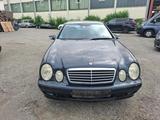 Mercedes-Benz CLK 200 Automatik Tüv-12-2027 - gebrauchte Mercedes-Benz CLK 200 aus dem Jahr 2001