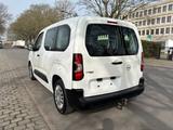 Opel Combo Life E Selection 5-Sitzer mit AHK - Opel Combo: Sitzer