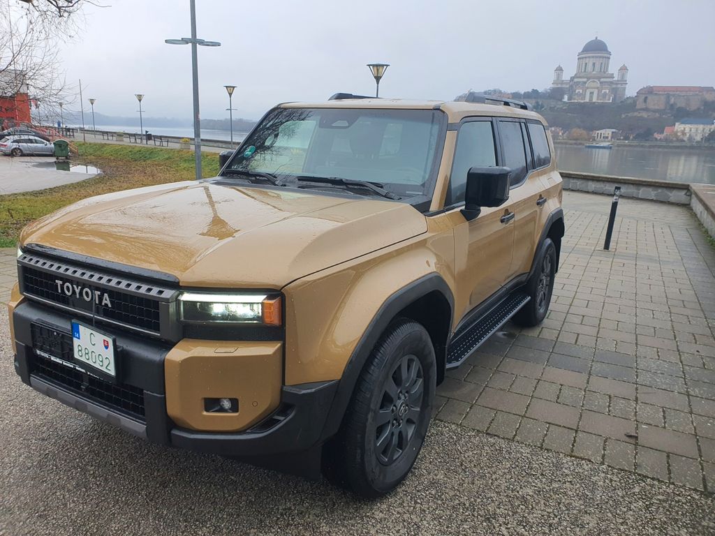 Toyota Land Cruiser 2.8 D-4D 4WD Executive Automati...