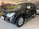 Mitsubishi Pajero 3.2 DI-D 16V 5p. Intense DPF 7 - Mitsubishi Pajero mit Diesel-Antrieb: 2.5