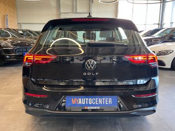 Volkswagen Golf VIII Lim. Life *FAHRSCHULAUTO*LED*AHK*ACC*