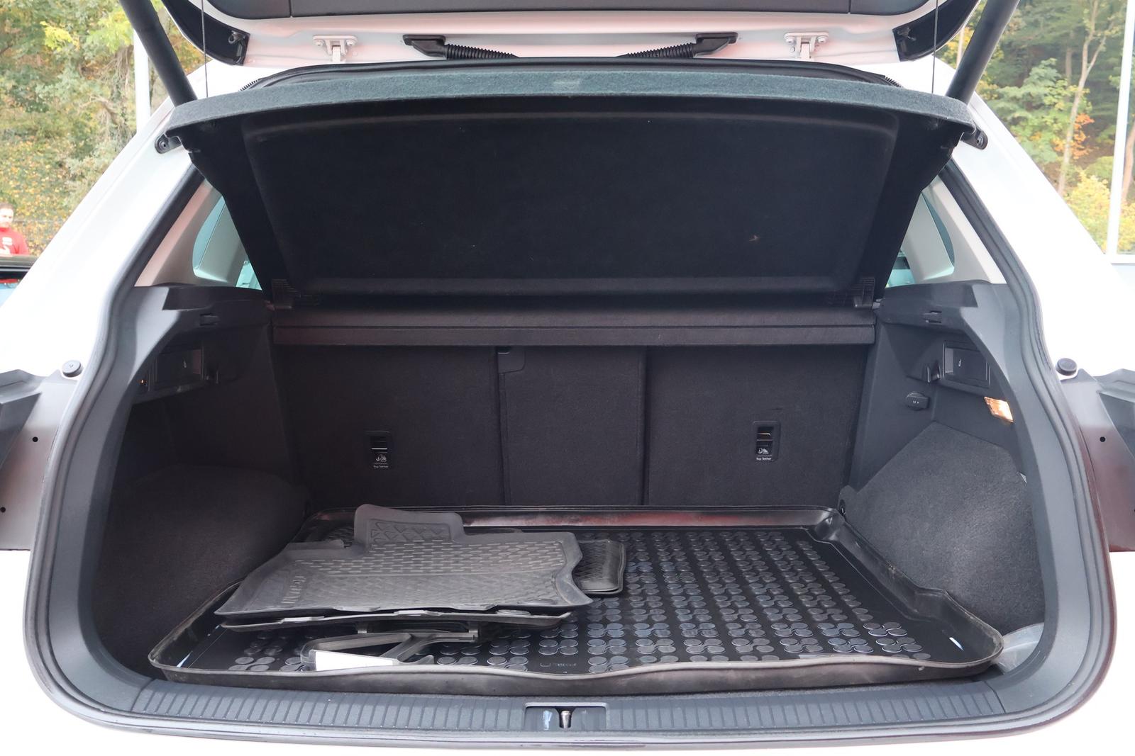 Volkswagen Tiguan 1.4 TSI DSG R-Line LED ACC Navi 360° AHK