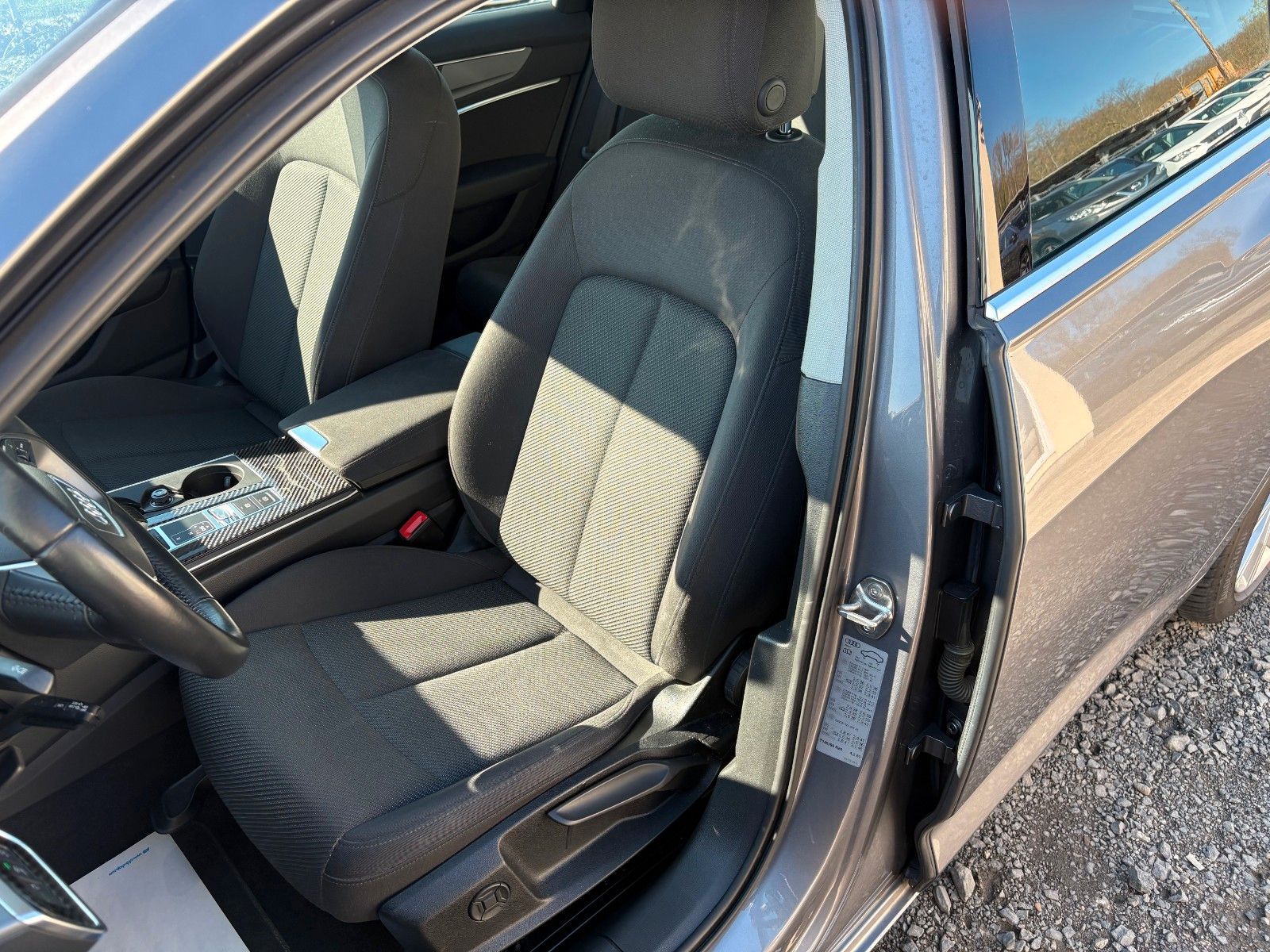 Fahrzeugabbildung Audi A6 Avant 45 TFSI quattro Aut. Navi LED Pano AHK