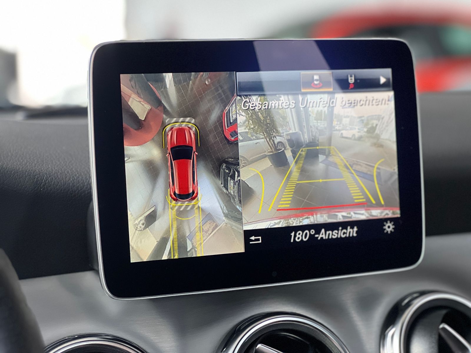 Fahrzeugabbildung Mercedes-Benz GLA 250 AMG Line STNDHZ 360° LED NAV SHZ 19"