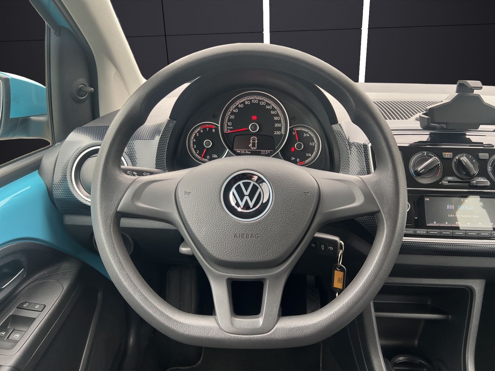 Fahrzeugabbildung Volkswagen up! 1.0 Klima Allwetter LED-TFL Radio