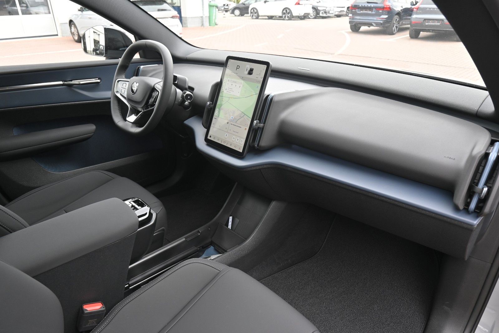 Fahrzeugabbildung Volvo EX30 Cross Country Ultra Twin Motor Performance