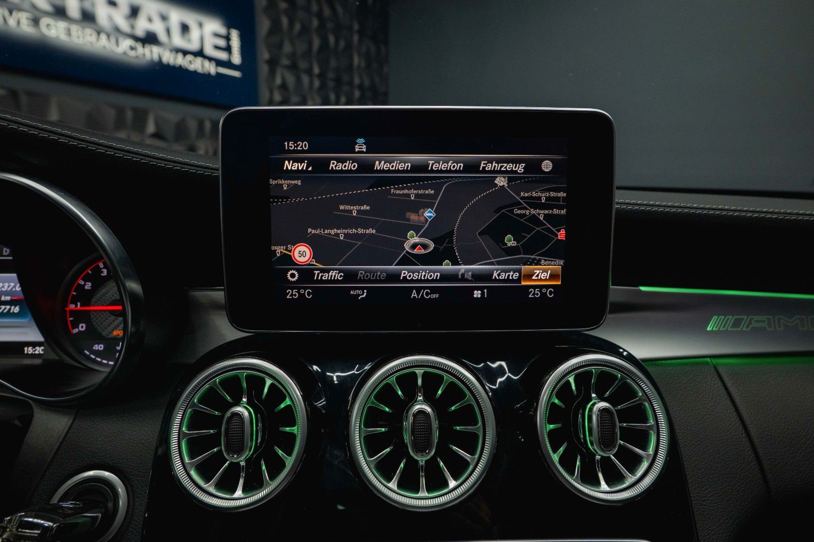 Fahrzeugabbildung Mercedes-Benz C 63 S T AMG Performance *Pano*Burmester*LED*