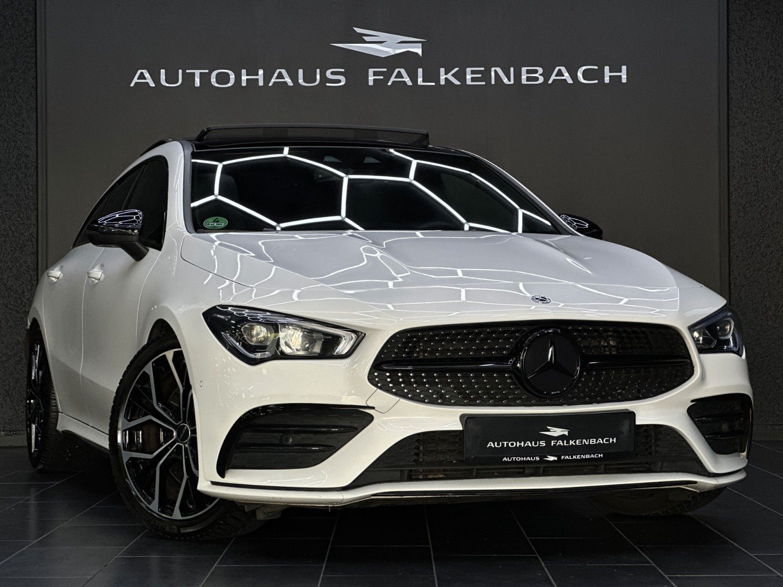 MERCEDES-BENZ CLA 220 SB*AMG*PANO*2.HAND*VIRTUAL*AMBIENTE