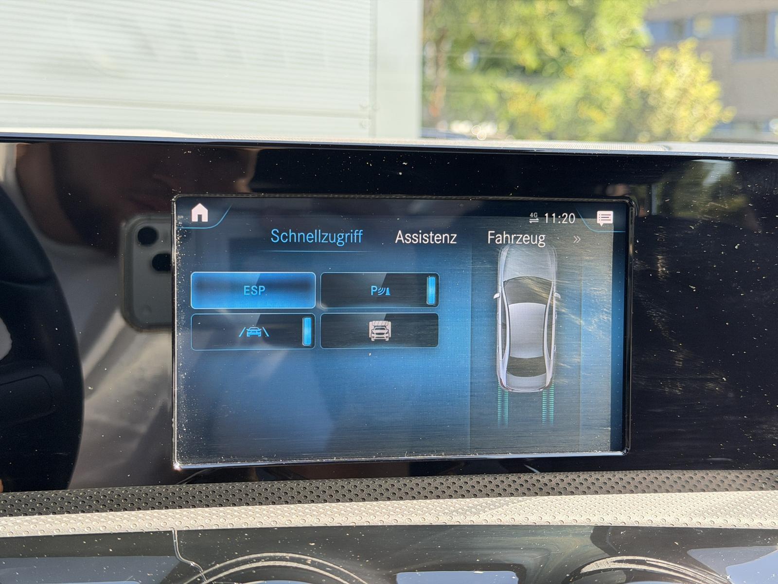 Mercedes-Benz A 250 e 8G-DCT Progressive | Pano | LED | DAB