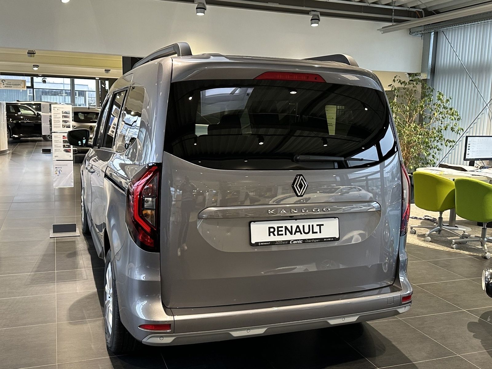 Fahrzeugabbildung Renault Kangoo GRAND TECHNO TCe 130 EDC Aktion Dezember