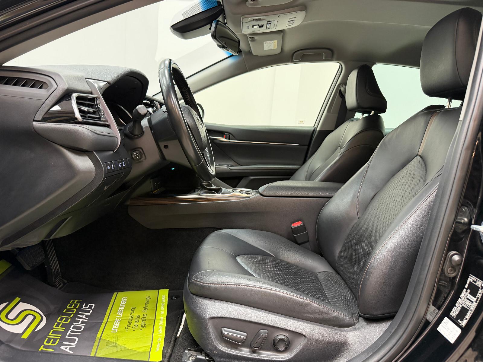 Toyota Camry Hybrid Executive/Navi/R-Kamera/Spurhalte/