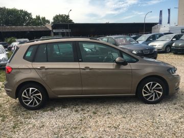 Volkswagen Golf - 5