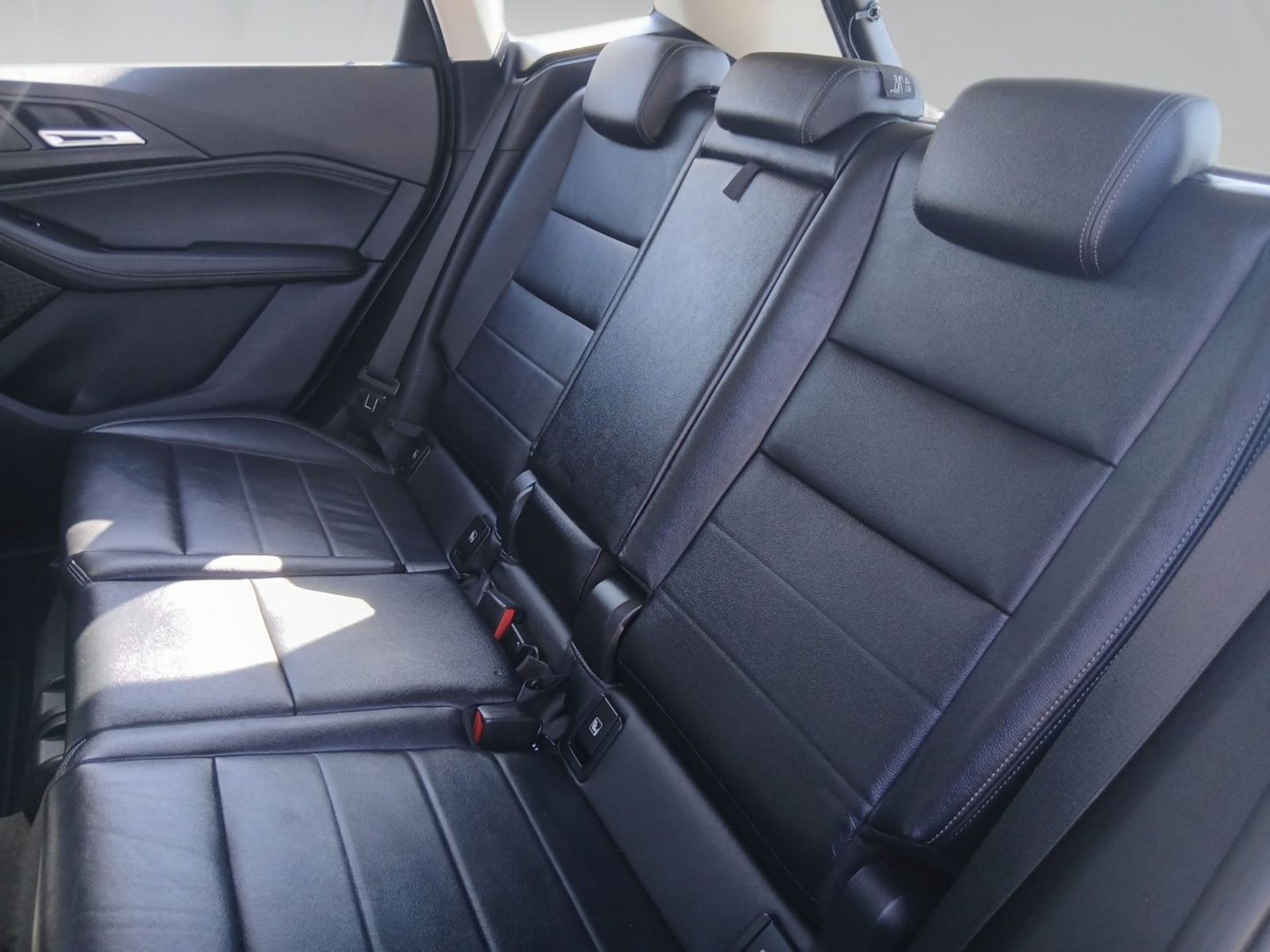 BMW 218 Active Tourer - Bild 6