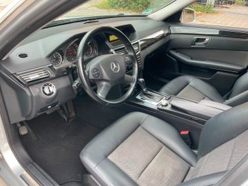 Mercedes E 220 - 7
