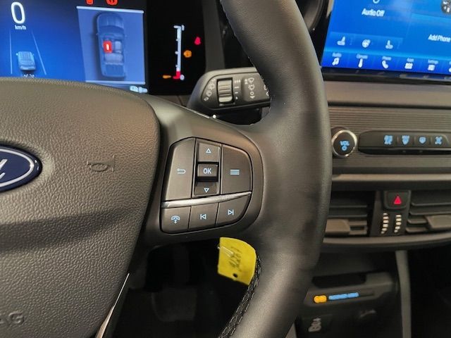 Fahrzeugabbildung Ford Transit Courier Trend Doppelkabine DAB LenkradHZ