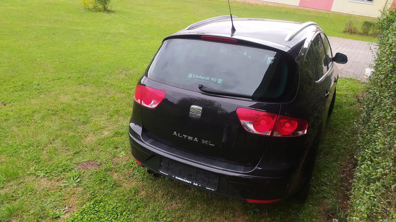 Seat Altea XL 2010 — rear view