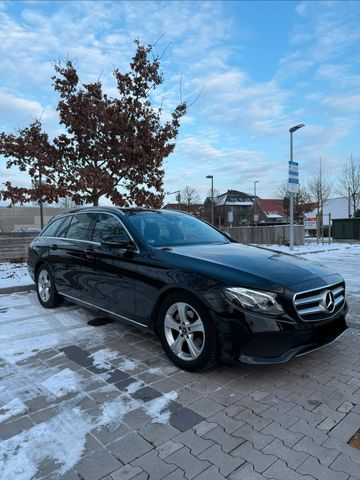 MERCEDES-BENZ Mercedes-Benz E200 W213 9G-TRONIC MULTIBEA...
