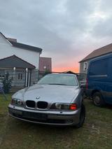BMW E39 523i 1996 - BMW 523 aus 1996