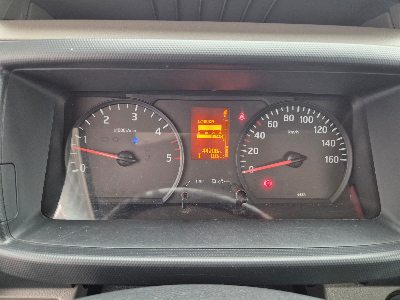 Fahrzeugabbildung Nissan Cabstar NT400 Palfinger P 160 TX 16m 1.104h