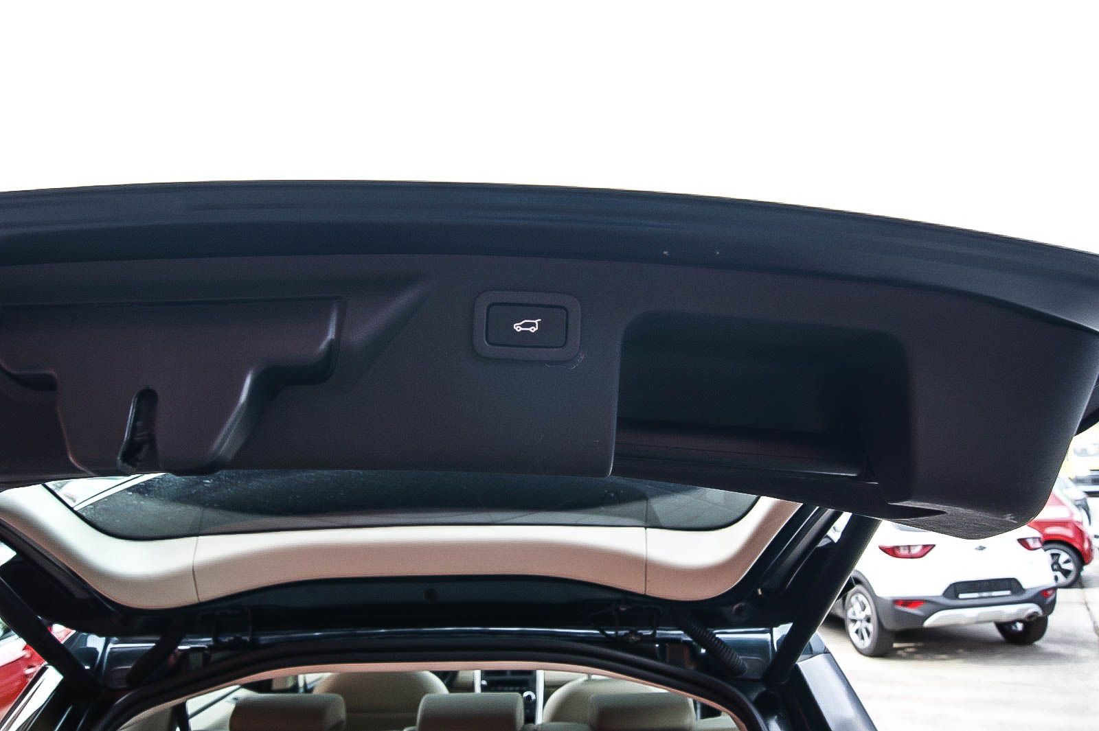 Fahrzeugabbildung Land Rover Discovery Sport 2.0 HSE AUTO LEDER PANORAMA 1.HD